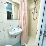 Luar De דירה