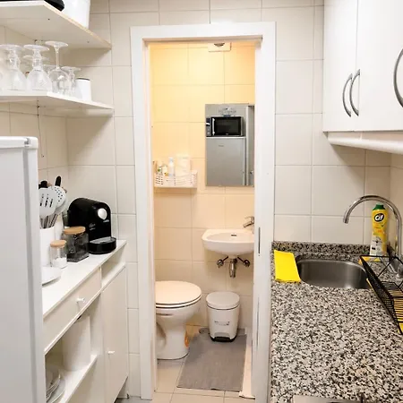 Apartment Santos Walk To Cais Do Sodre Lisbon